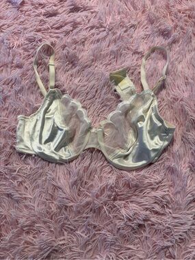 Victoria Secret Vintage 34B Delicate Sheer Satin Underwire Bra in Ivory #8